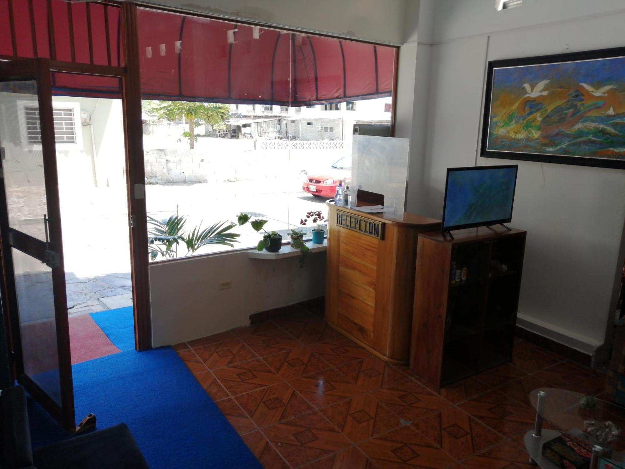 Hostal La Casa De Luis Puerto Baquerizo Moreno Kültér fotó