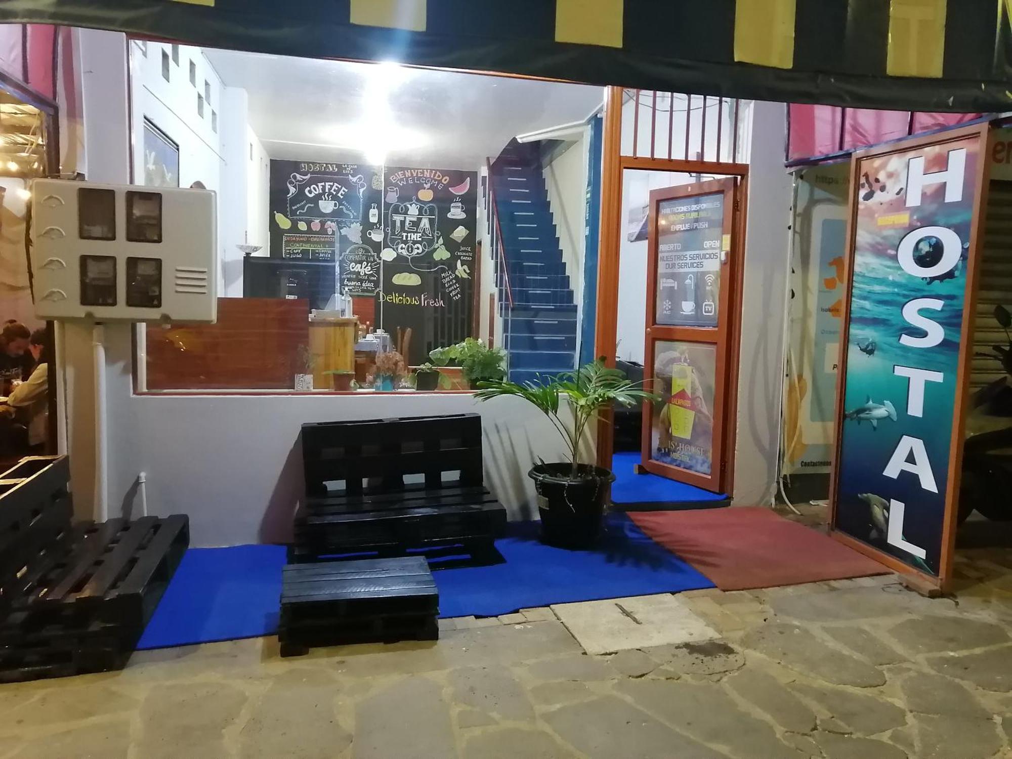 Hostal La Casa De Luis Puerto Baquerizo Moreno Kültér fotó