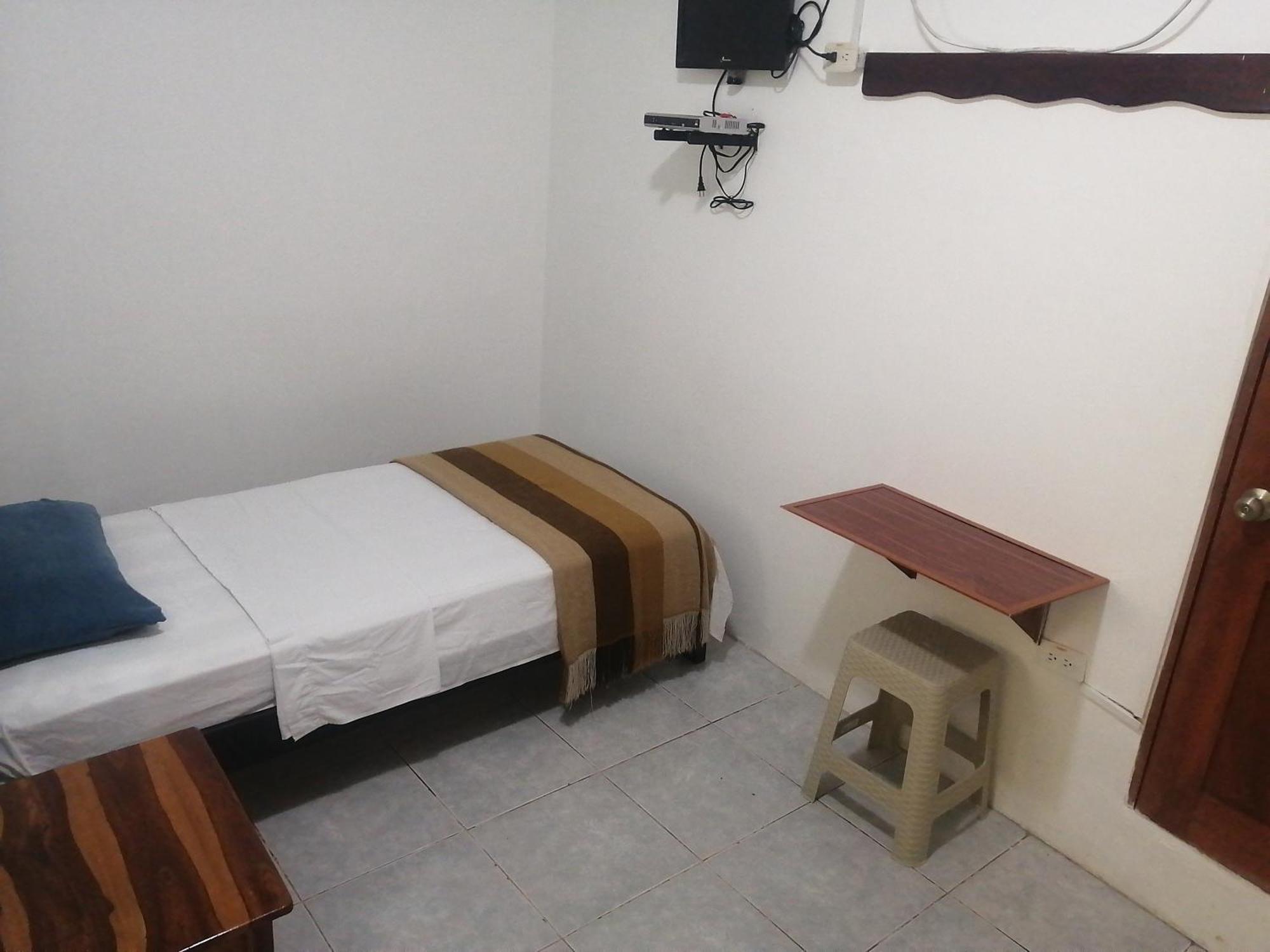 Hostal La Casa De Luis Puerto Baquerizo Moreno Kültér fotó