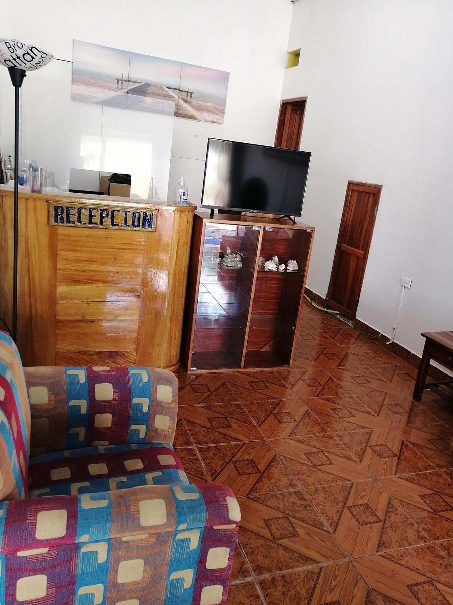 Hostal La Casa De Luis Puerto Baquerizo Moreno Kültér fotó