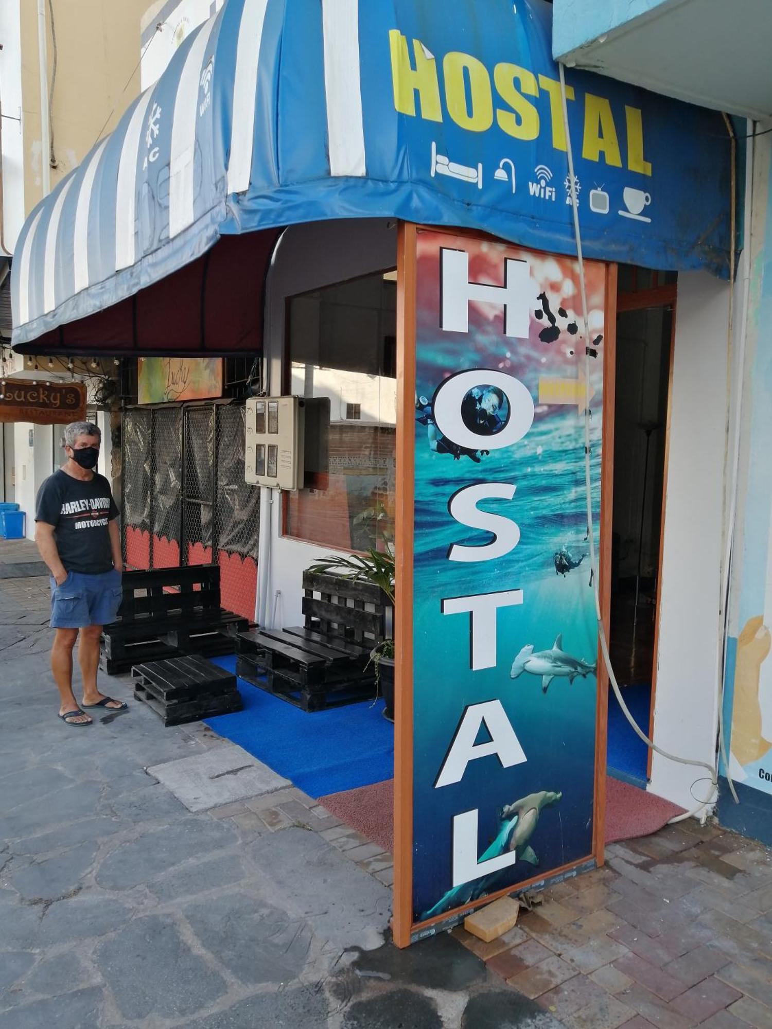 Hostal La Casa De Luis Puerto Baquerizo Moreno Kültér fotó